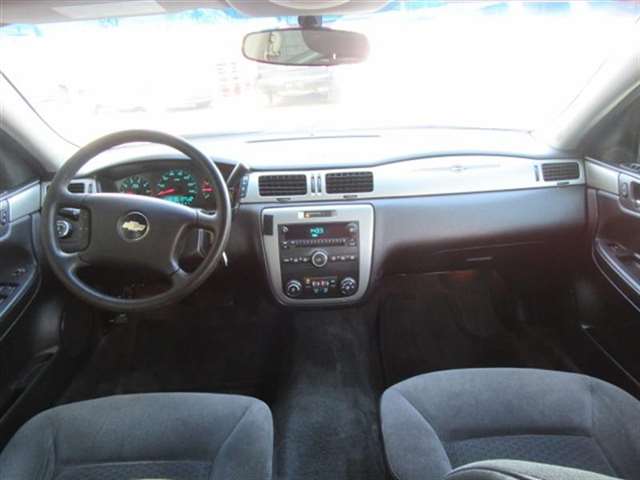 Chevrolet Impala 2010 photo 34